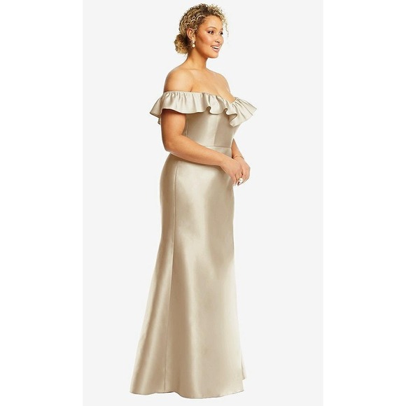 Alfred Sung Off-The-Shoulder Ruffle Neck Satin Trumpet Gown Size 4 - Picture 5 of 13